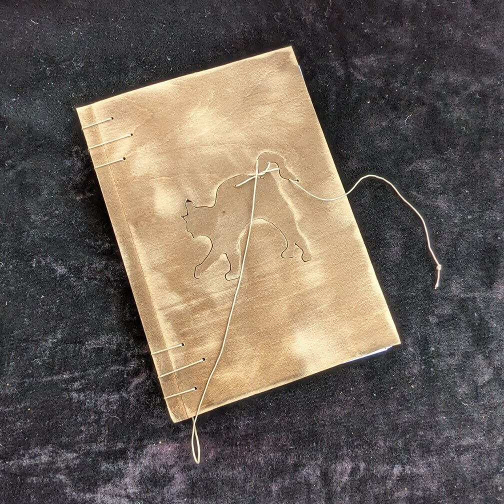 carnet en bois recyclé couverture chat